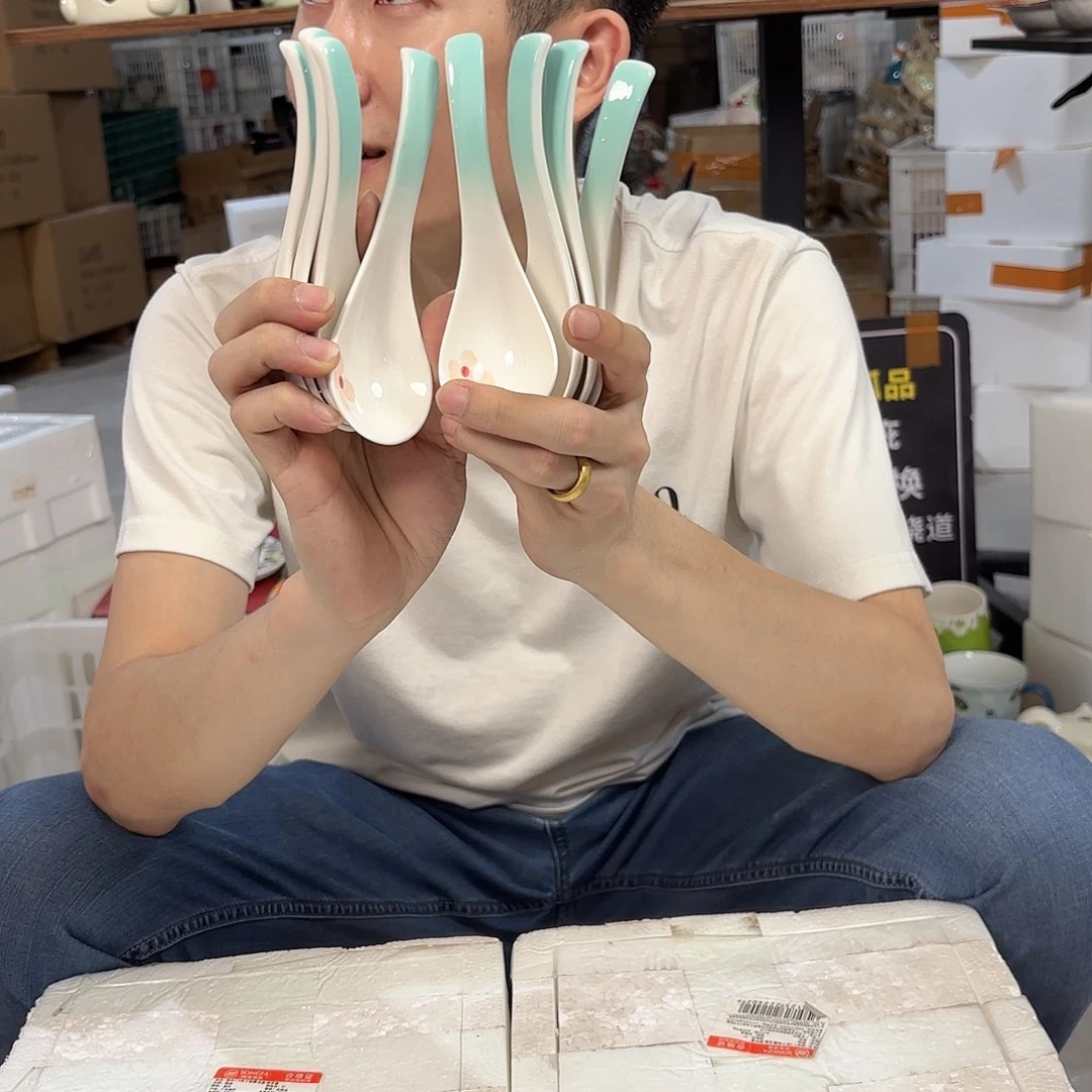 潮州微瑕陶瓷餐具