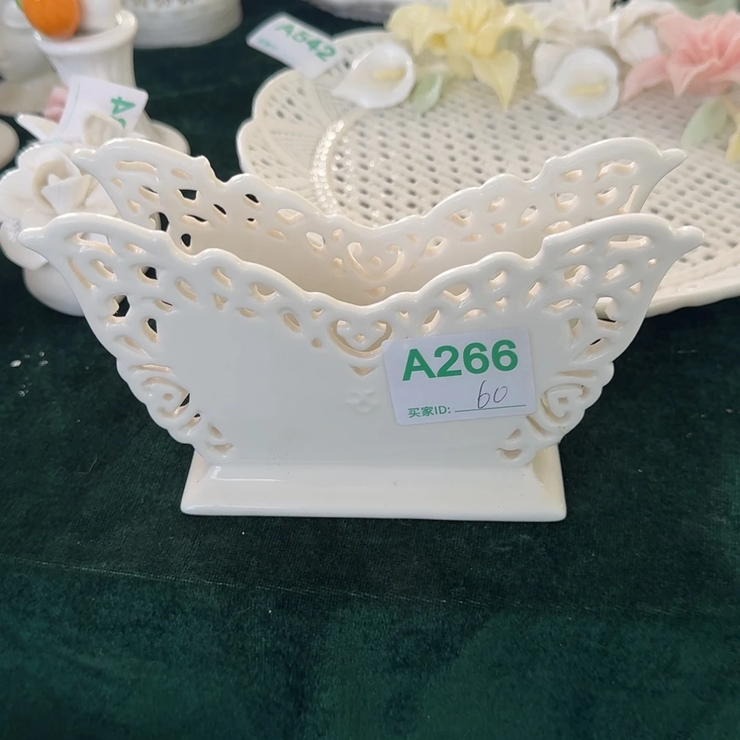 手工镂空蝴蝶纸巾夹