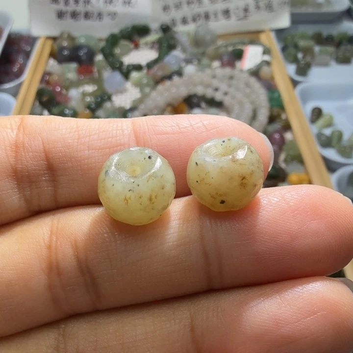 和田玉未镶嵌珠宝半成品