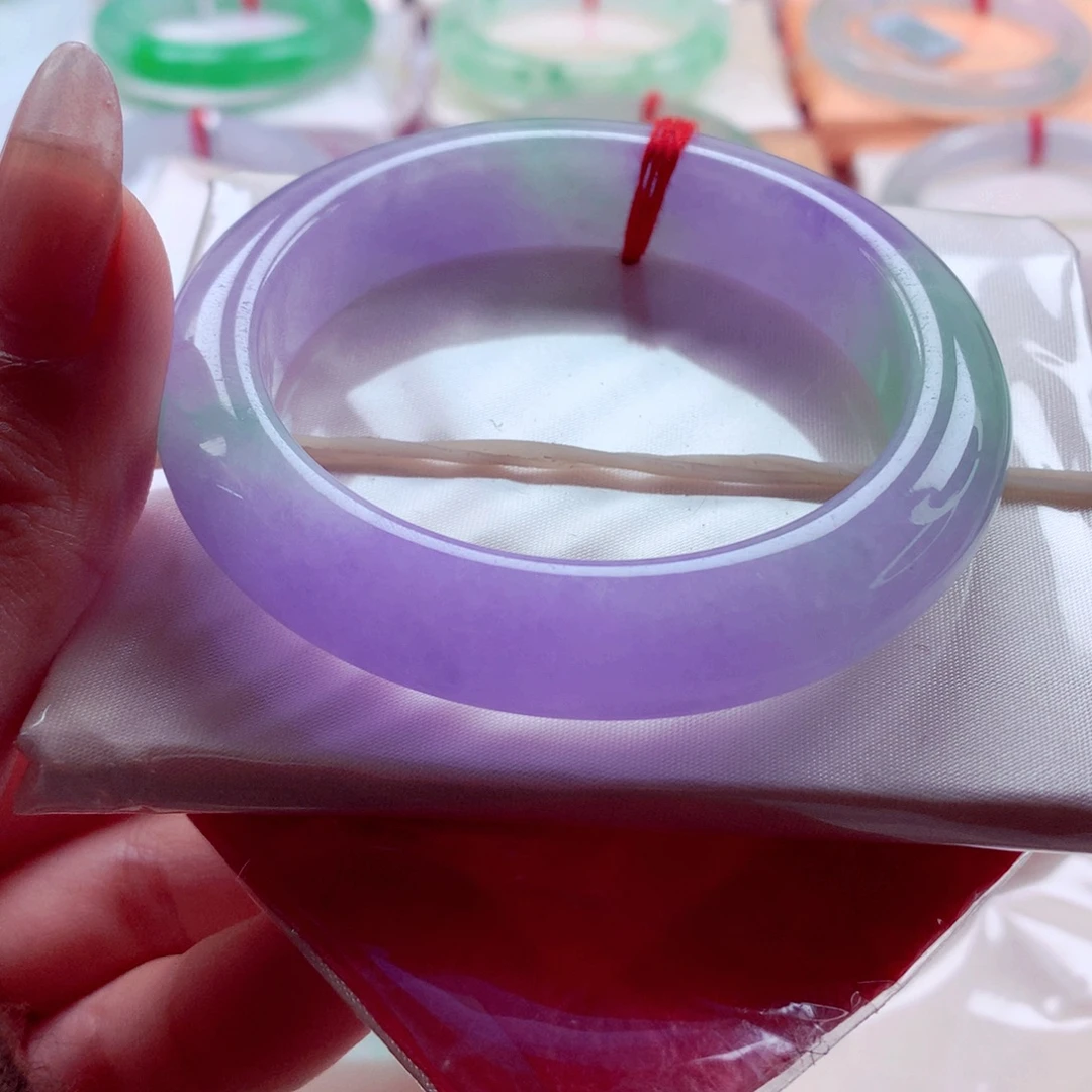 潇***潇翡翠未镶嵌手镯师妹54妖紫毕业对标六位数