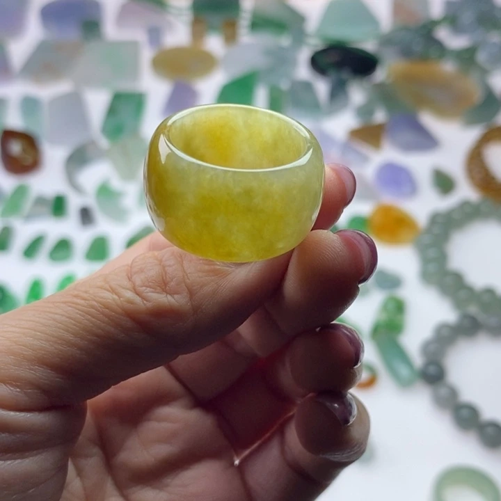 翡翠未镶嵌挂件天然翡翠