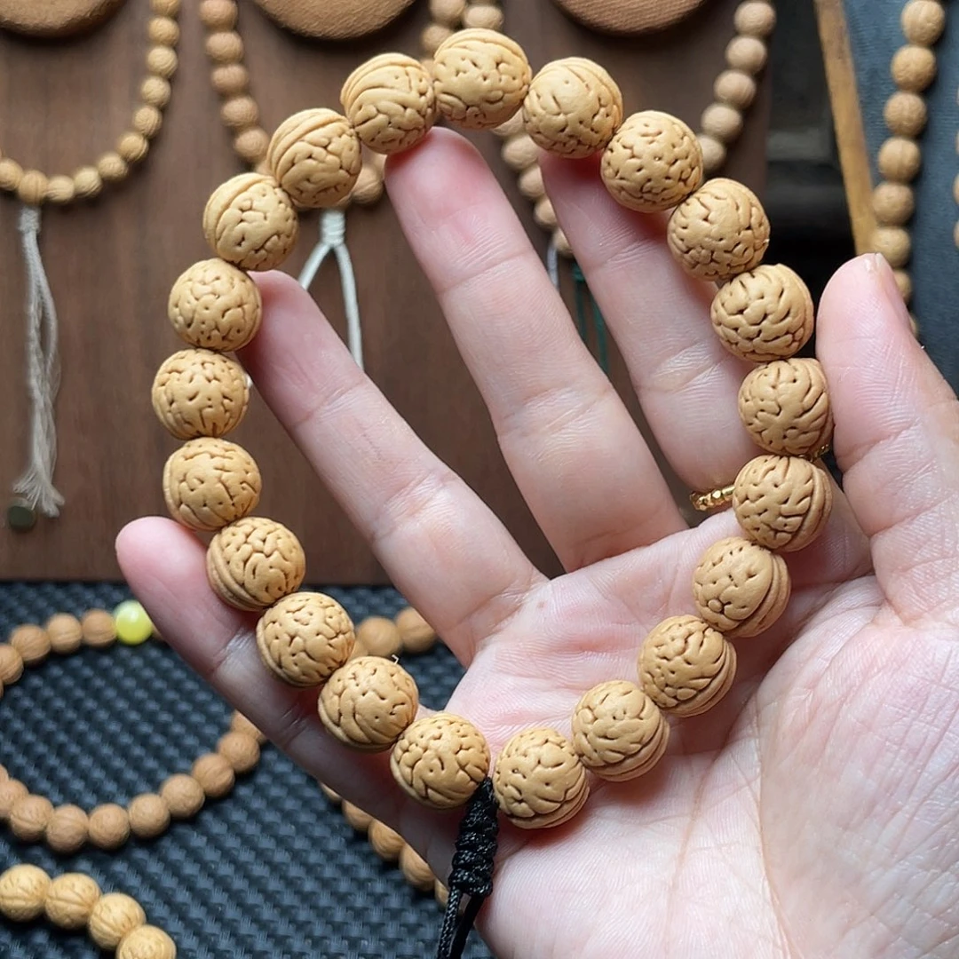 小***子12野生黄桃肌肉桃核