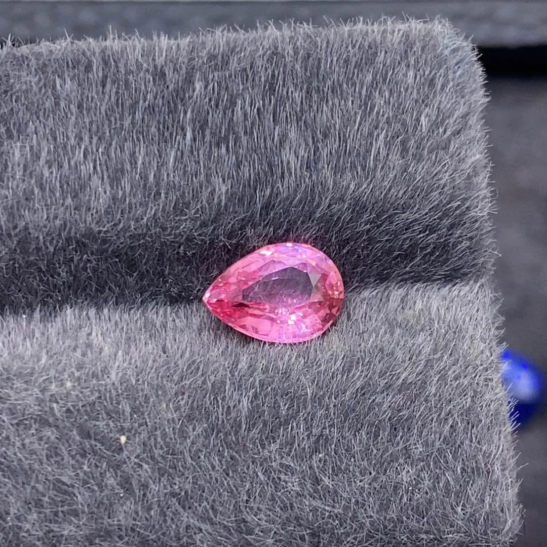裸石蓝宝石1.55克拉帕帕拉恰