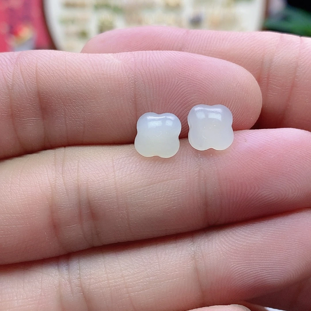 和田玉银S925镶嵌耳饰