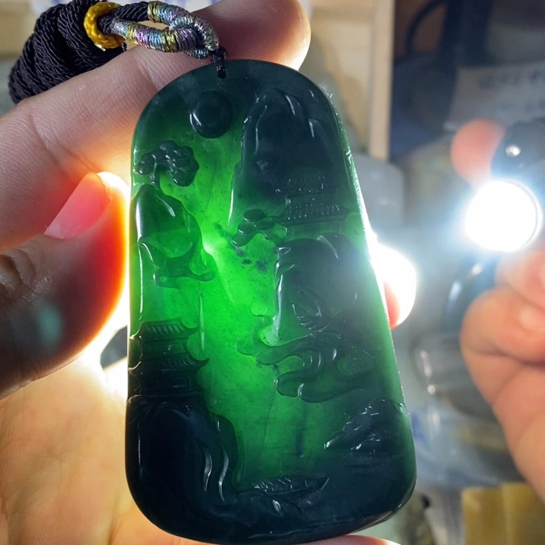 翡翠颈饰未镶嵌翡