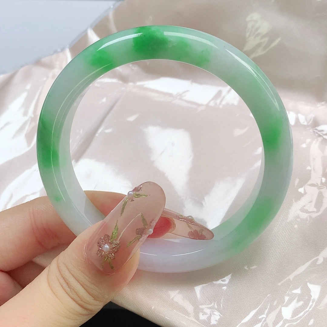 好***情翡翠未镶嵌手镯1595