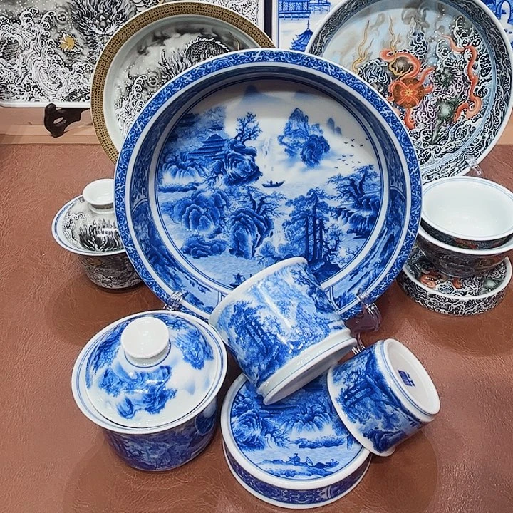 摆件景德镇陶瓷研究所工作的