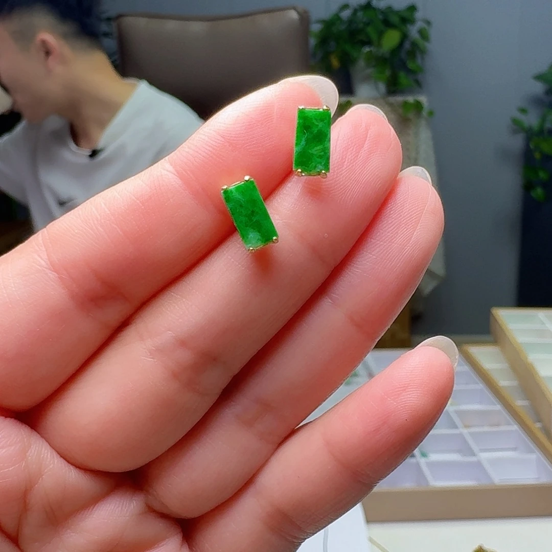 银S925镶嵌翡翠耳饰天然
