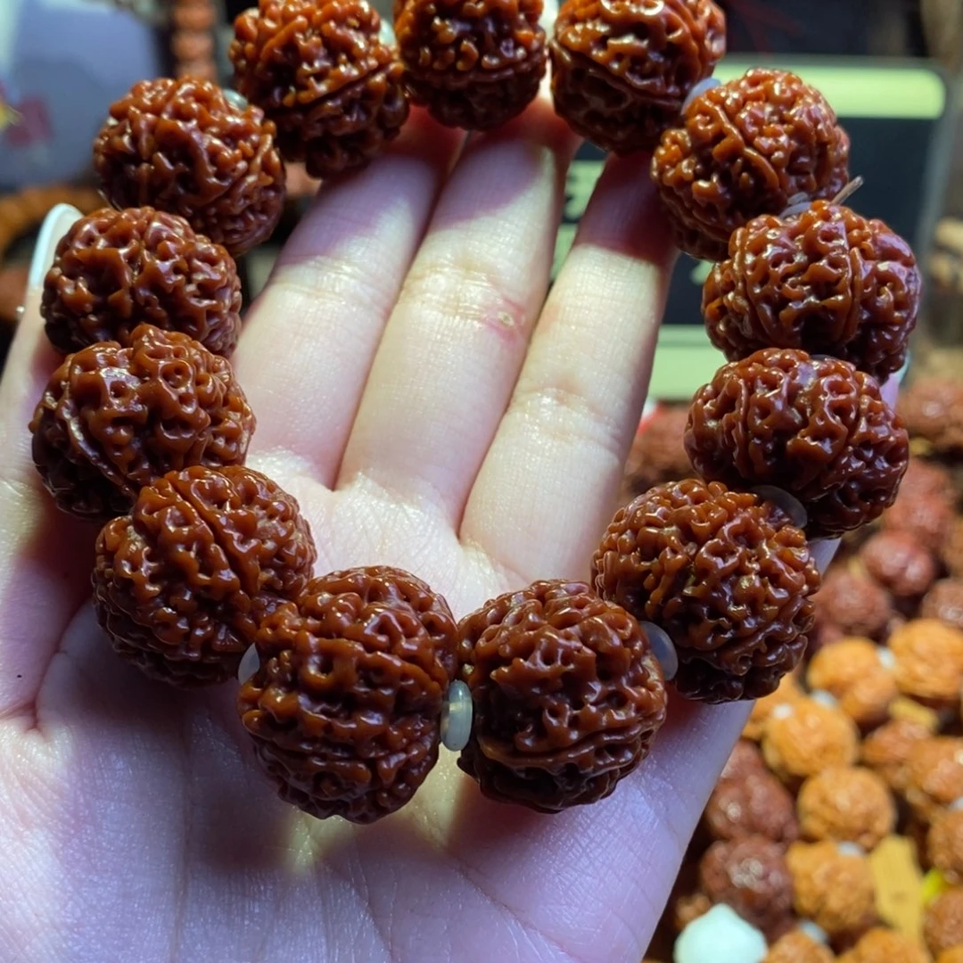 金刚菩提吊坠236肉玉华
