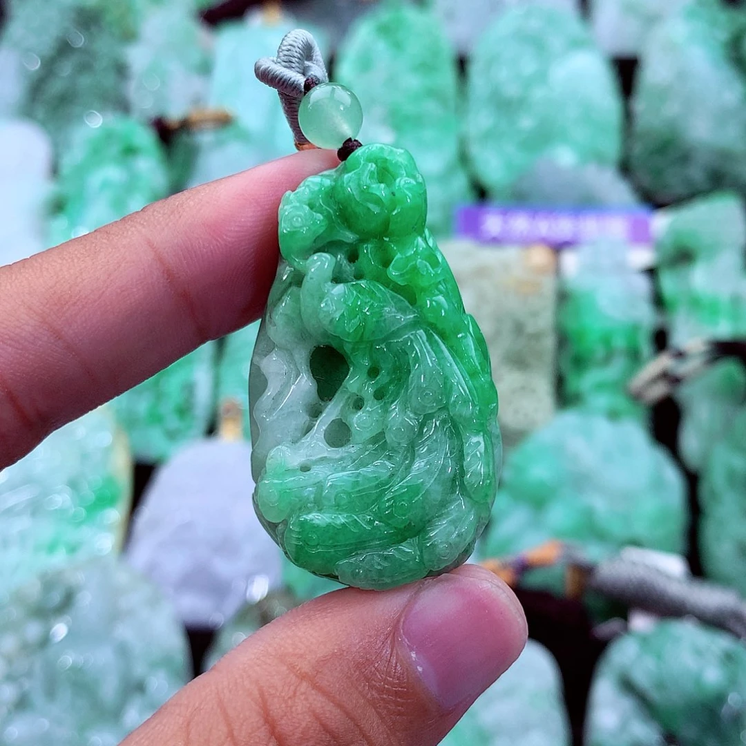 吊坠(不含链)未镶嵌翡翠