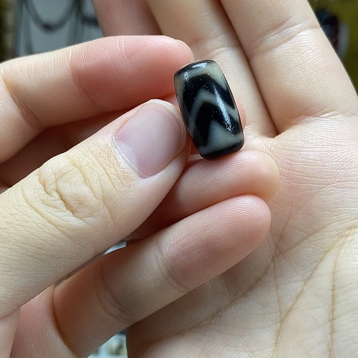玛瑙/玉髓散珠双牙牙