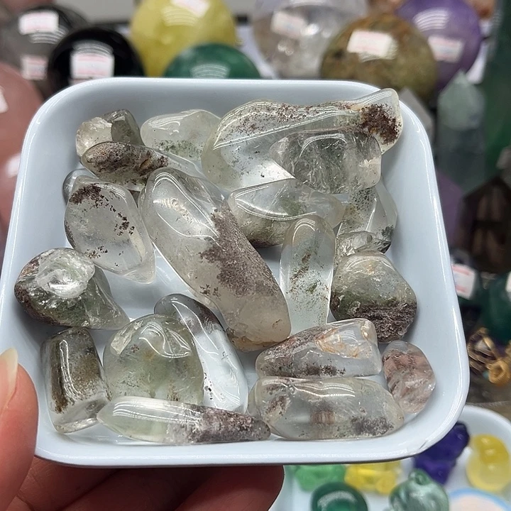 未镶嵌水晶珠宝半成品200克幽灵碎石