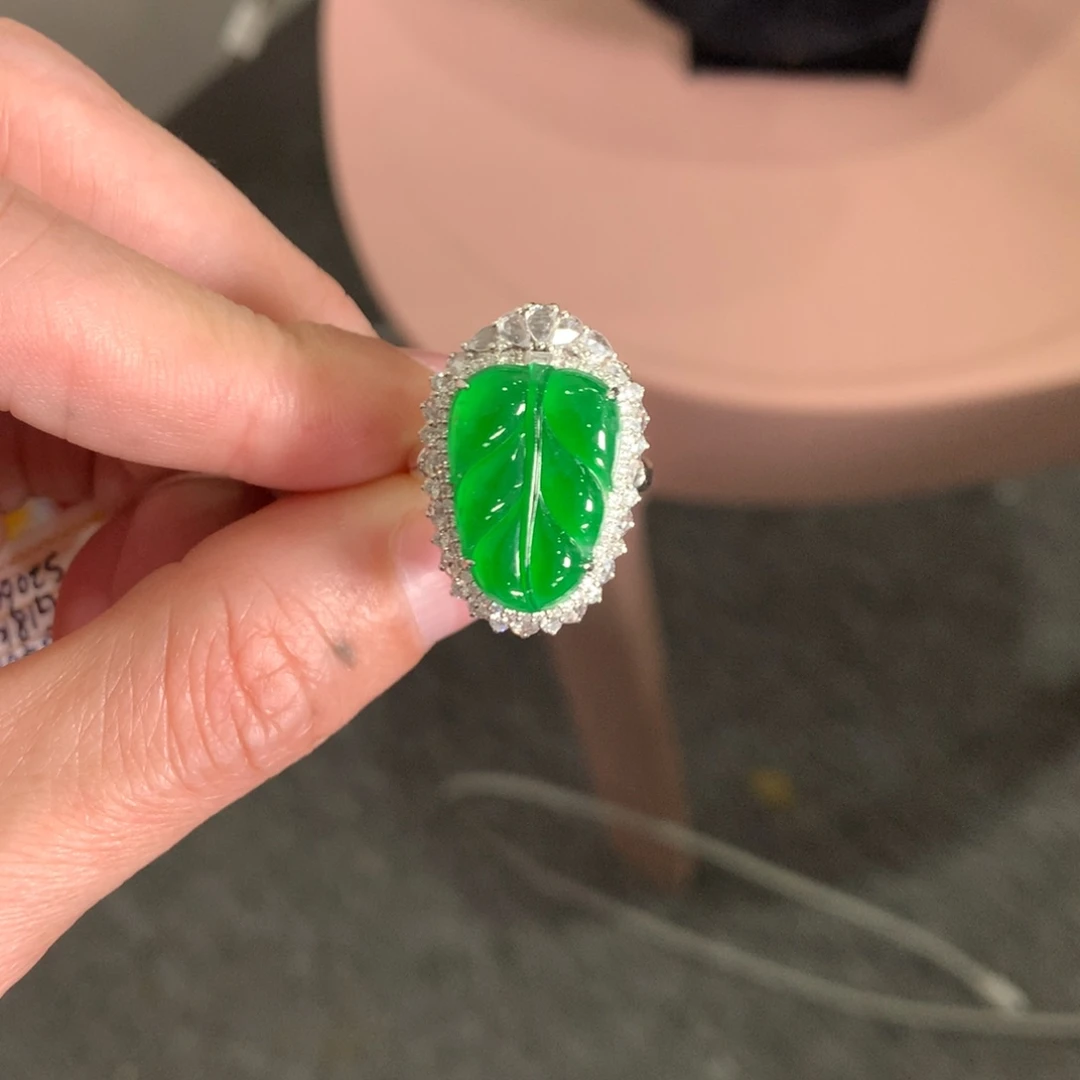 沿***～翡翠18K金镶嵌戒指两用款