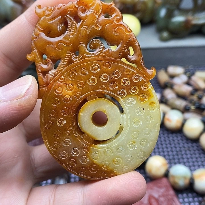 未镶嵌蛇纹石玉颈饰