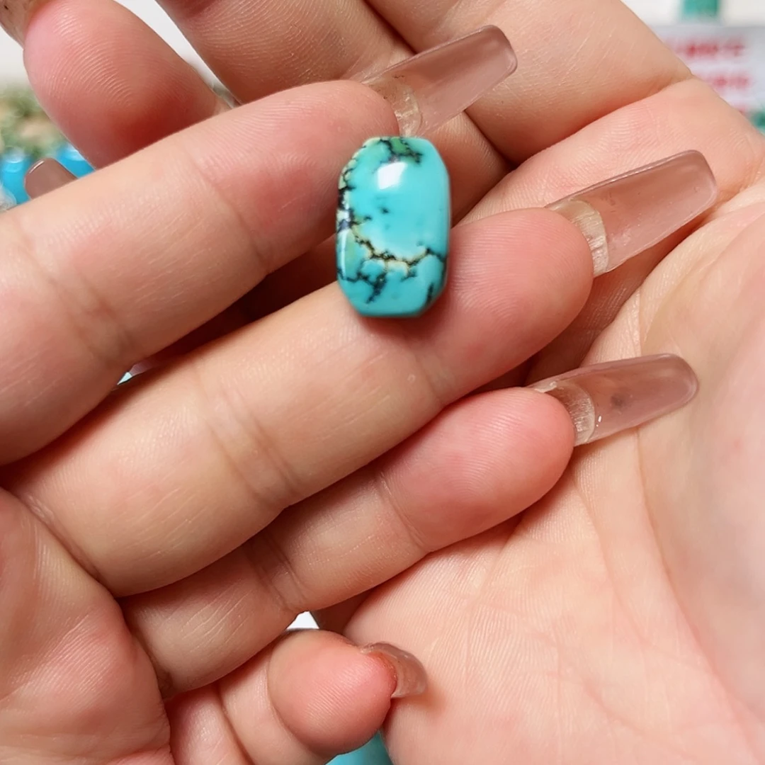 【闪购商品】未镶嵌绿松石珠宝奇石