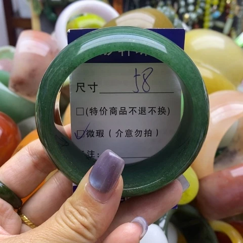未镶嵌手镯石英质玉