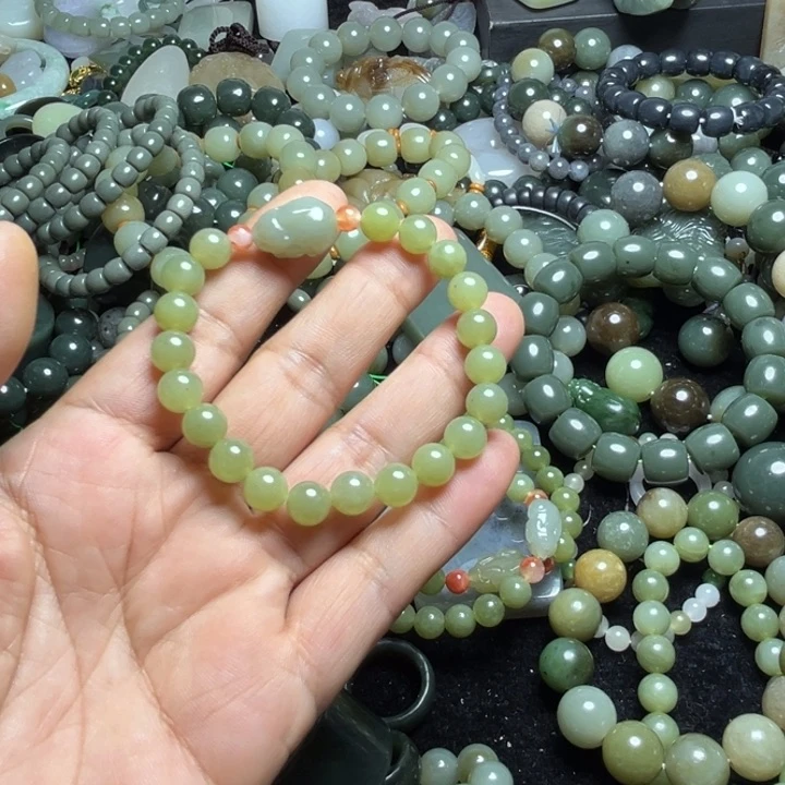 和田玉手串未镶嵌宝****爱