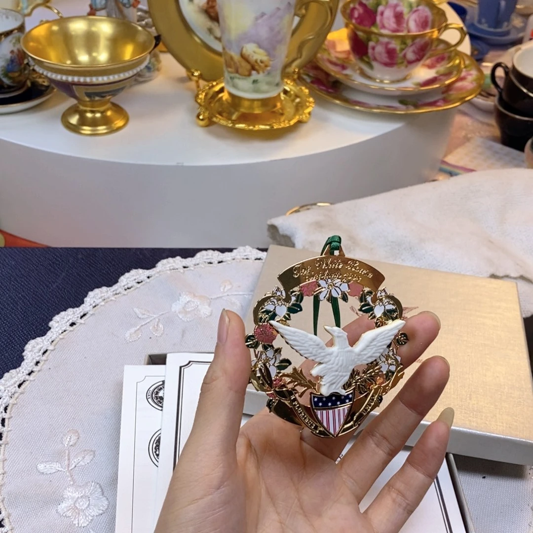 瓷片咖啡杯水晶杯摆件