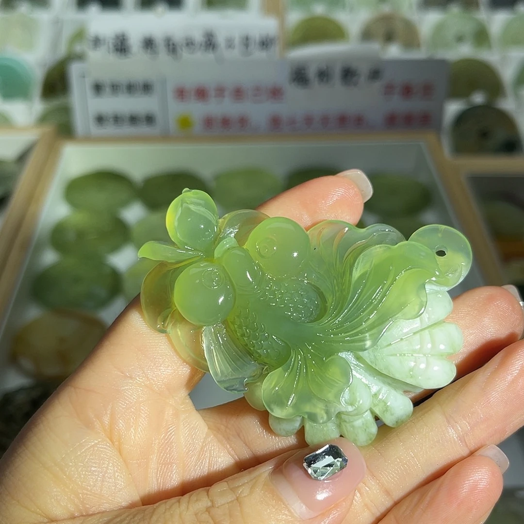 未镶嵌蛇纹石玉颈饰