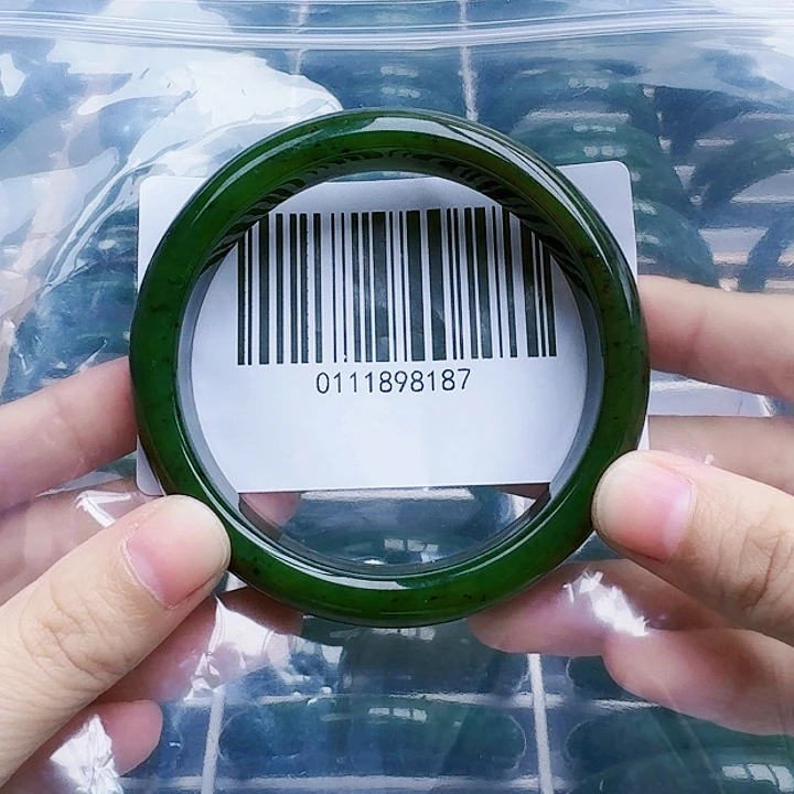 和田玉（碧玉）手镯未镶嵌6061微瑕