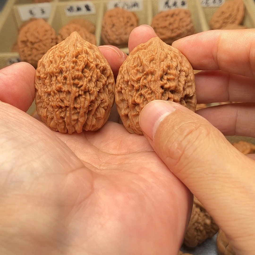 我***字文玩核桃把件大蒜头