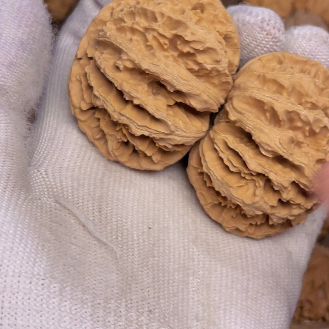 文玩核桃吊坠天***车1秦岭灯笼野生小众