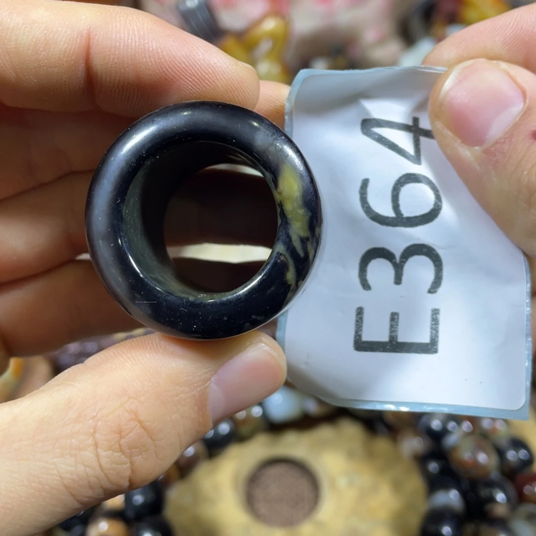 和田玉吊坠(不含链)9K金镶嵌