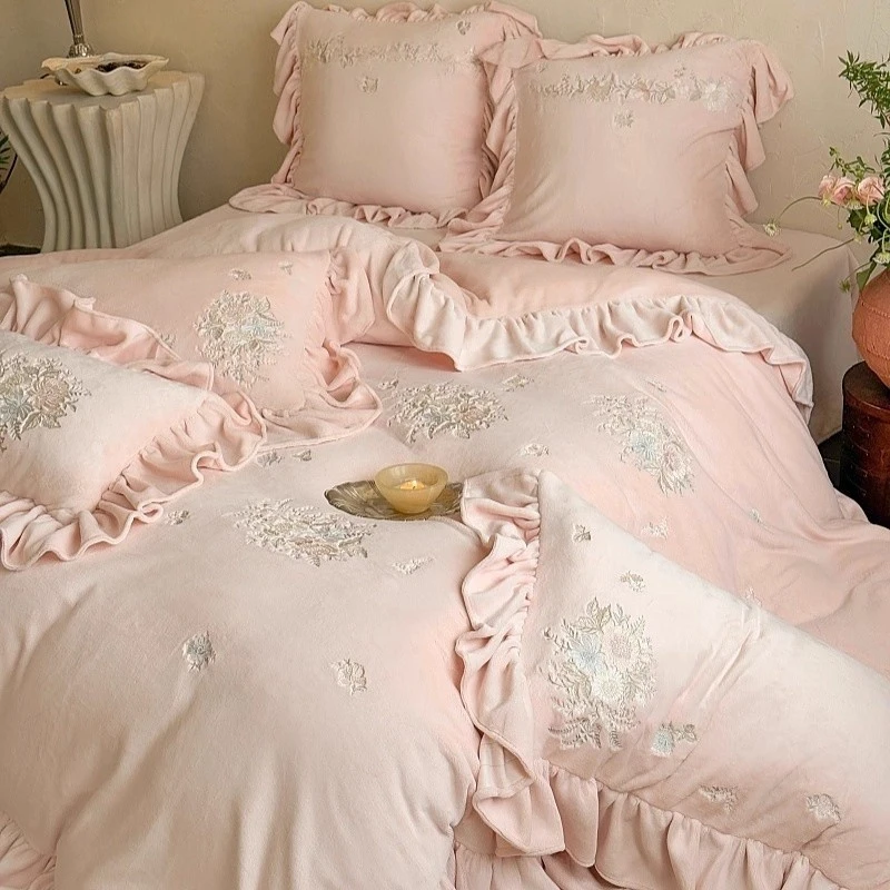 法式秋冬季加厚保暖牛奶绒四件套全消光不掉毛刺绣被套高级感床品