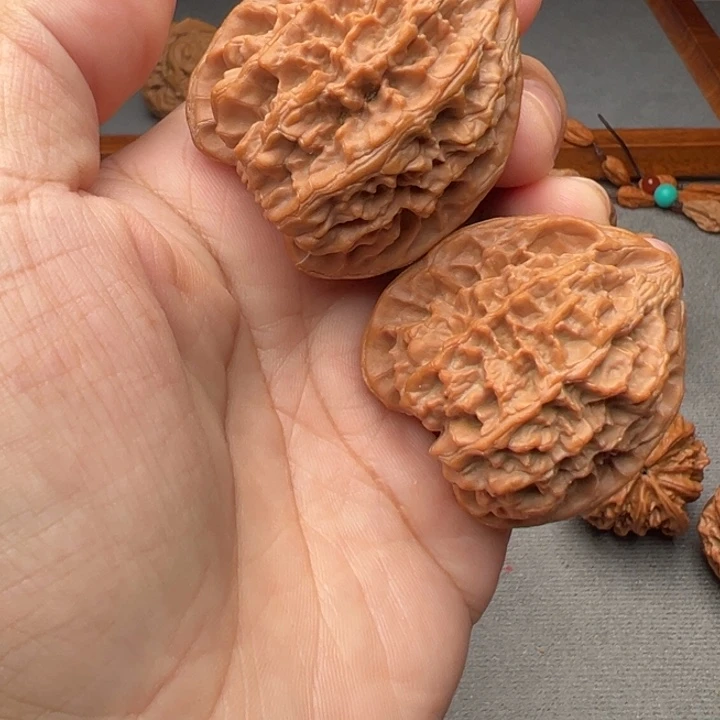 这***玩把件文玩核桃三角牛