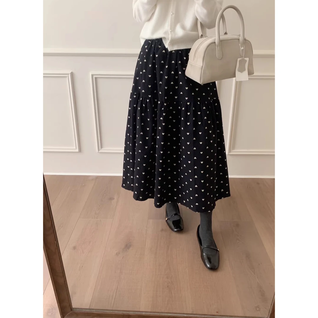 复古爱心波点磨毛半身裙女秋季新款宽松伞裙高腰显瘦遮胯A字长裙
