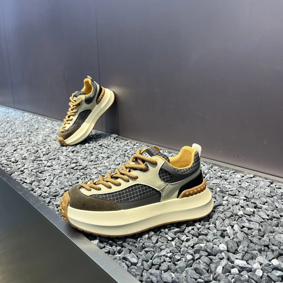 2025秋季新款百搭时尚透气复古低帮潮流增高厚底软底超轻休闲鞋