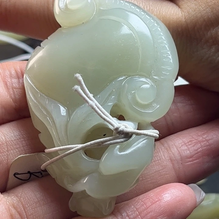 和田玉挂件未镶嵌世*