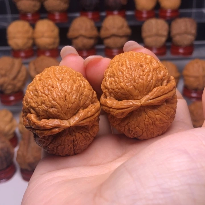 文玩核桃吊坠24铁将军