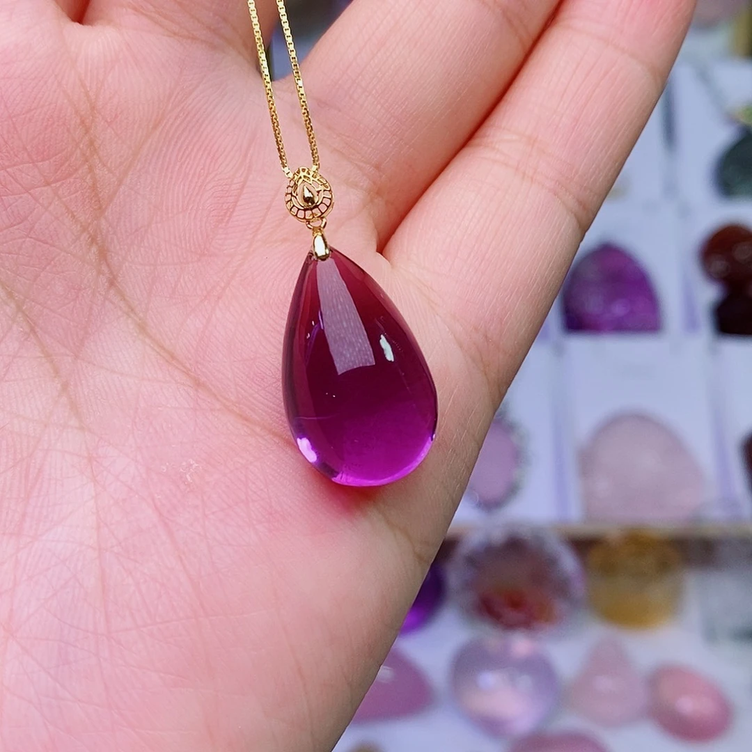 吊坠(赠链)18K金镶嵌水晶