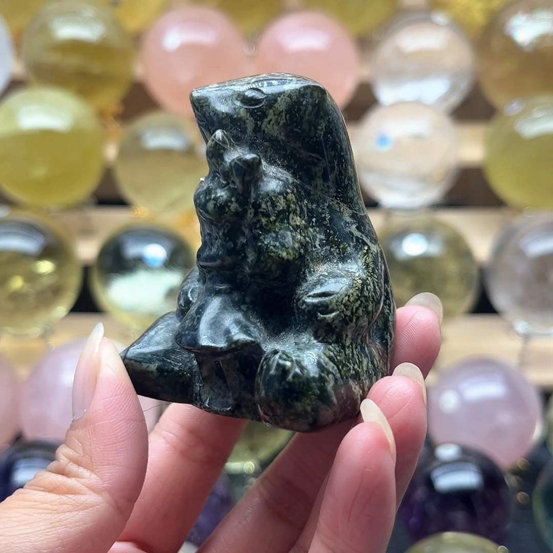 水晶摆件未镶嵌天然