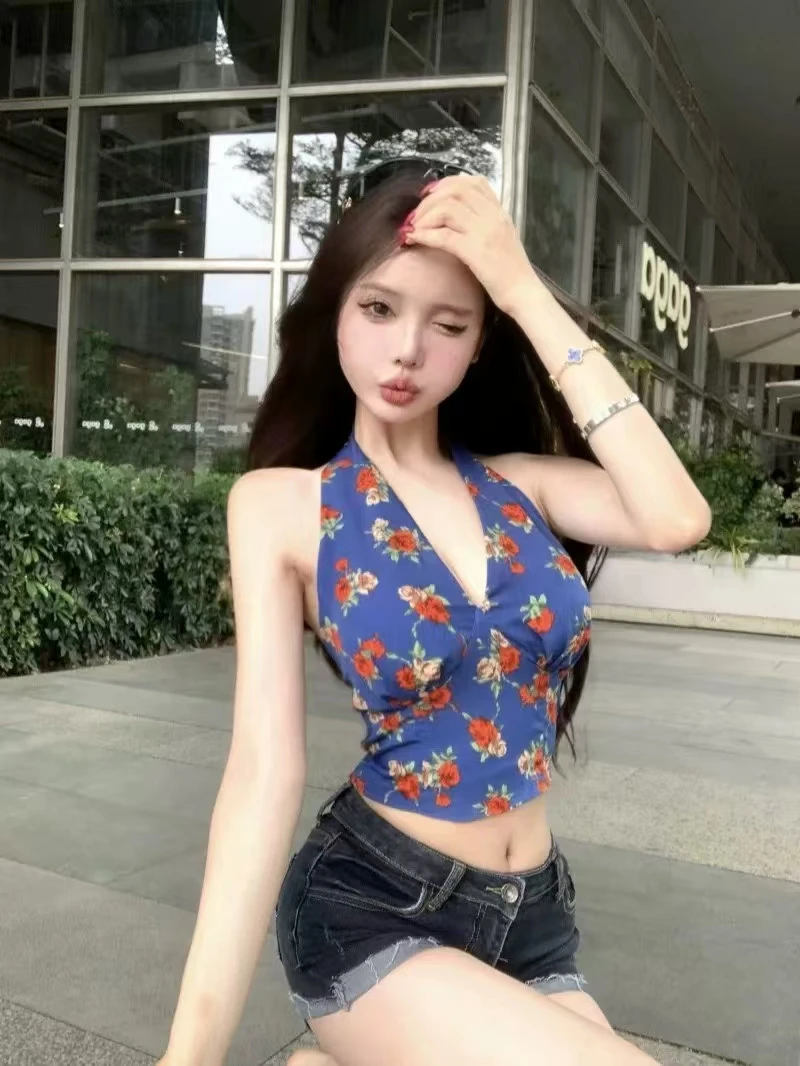 蓝色碎花吊带背心女外穿夏季泰式辣妹v领挂脖抹胸小上衣独特绝美
