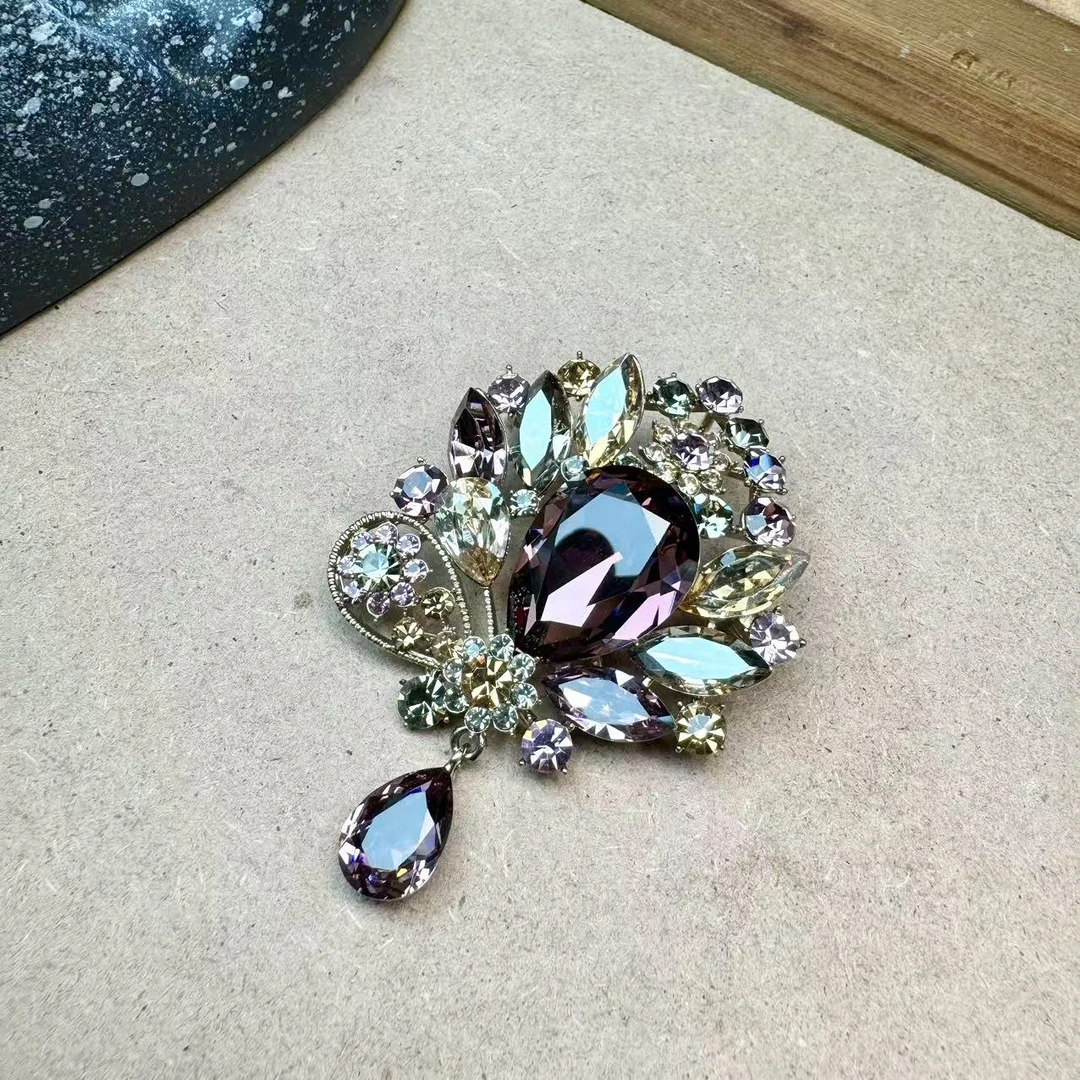 铜合金胸针 新款宫廷风轻奢优雅胸针511233