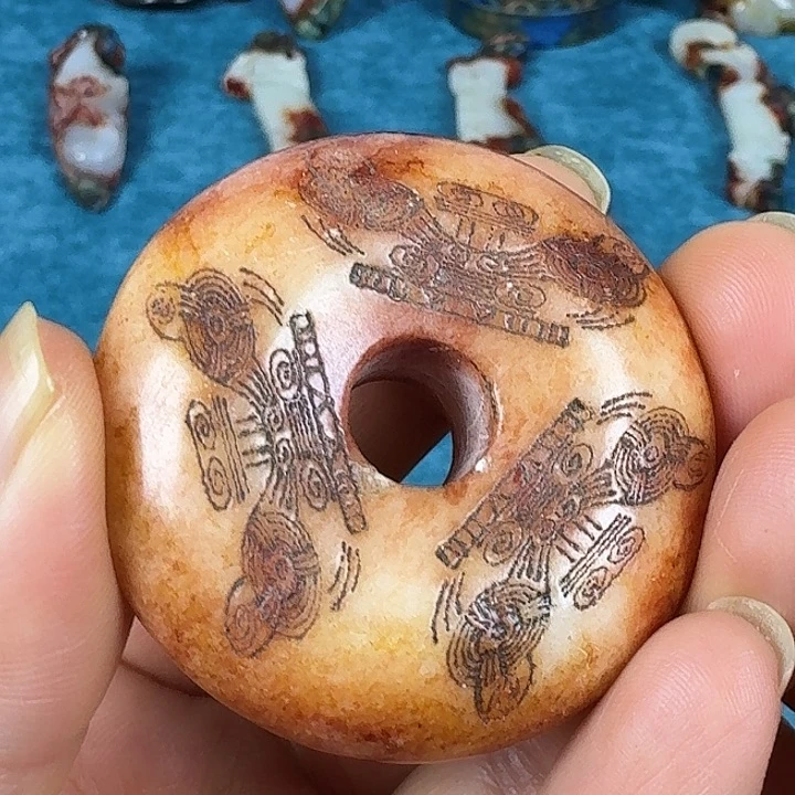 和田玉（糖玉）未镶嵌挂件