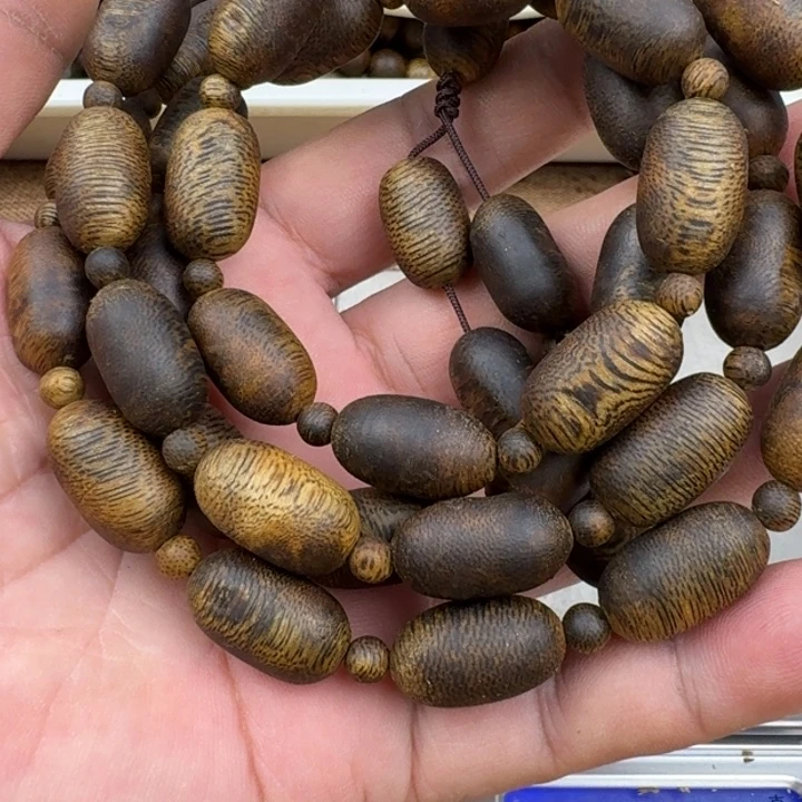 骑****沉香手串张勺子手串40克