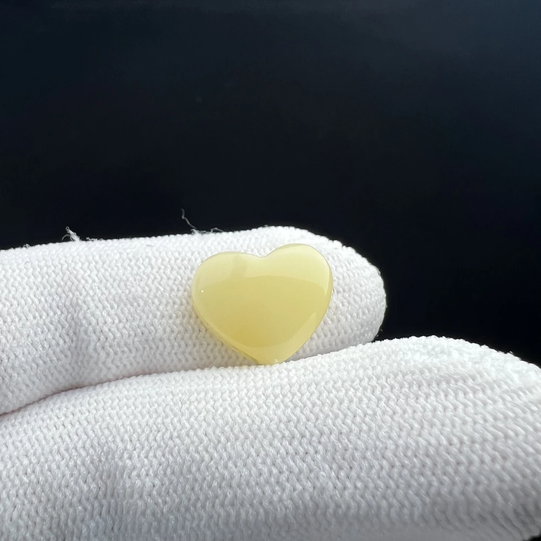 J1060天然俄料蜜蜡 爱心天地孔15x12x5mm一物一图支持复检