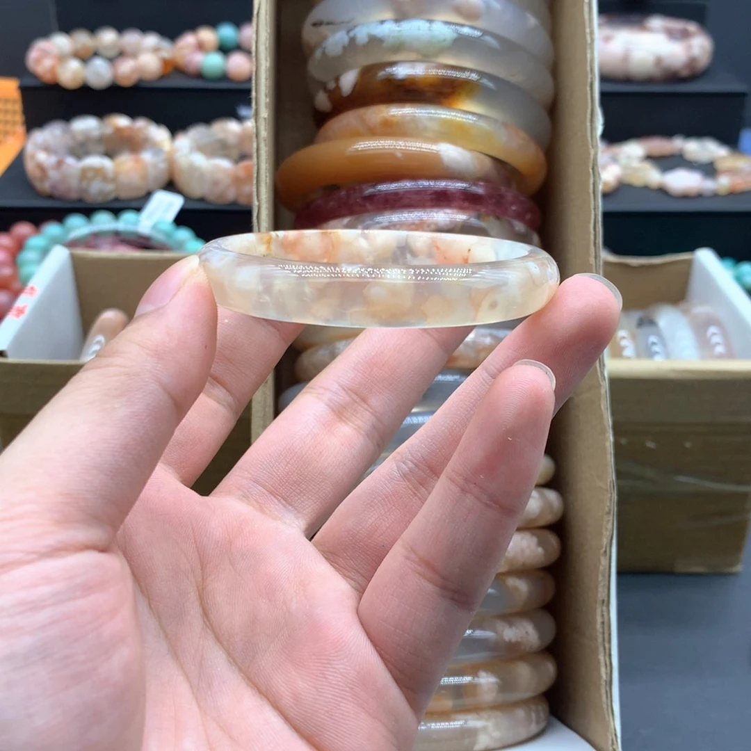 【闪购商品】手镯玛瑙/玉髓未镶嵌佳