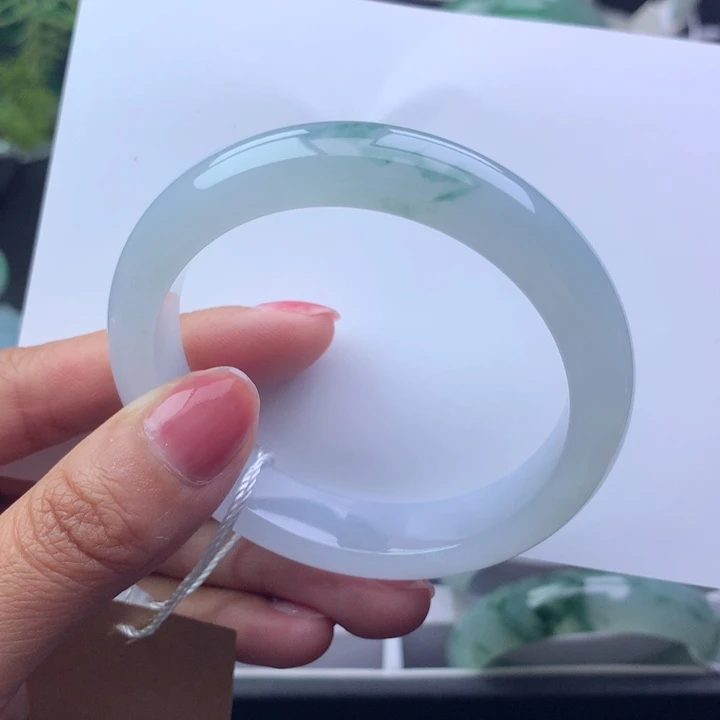 翡翠未镶嵌手镯天然翡翠手镯