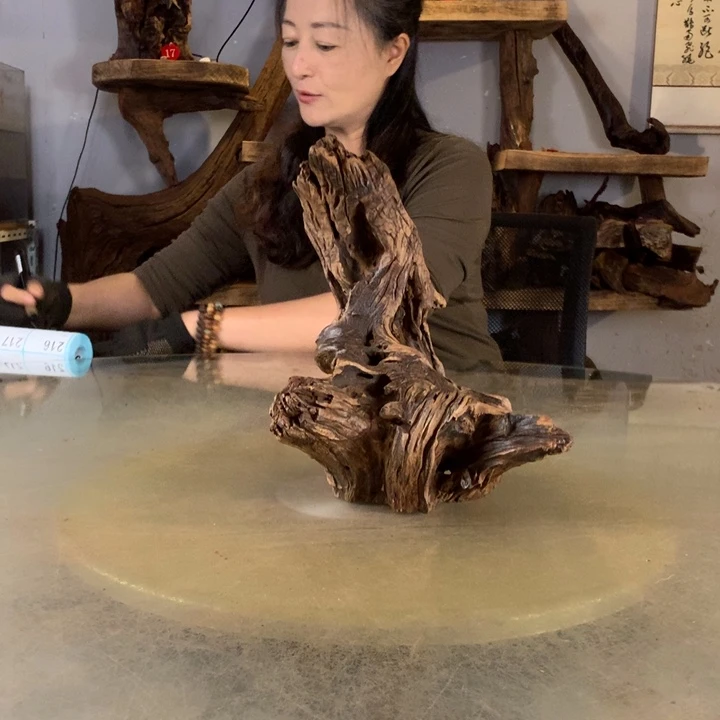 别***恙天然的云南紫柚木会黄