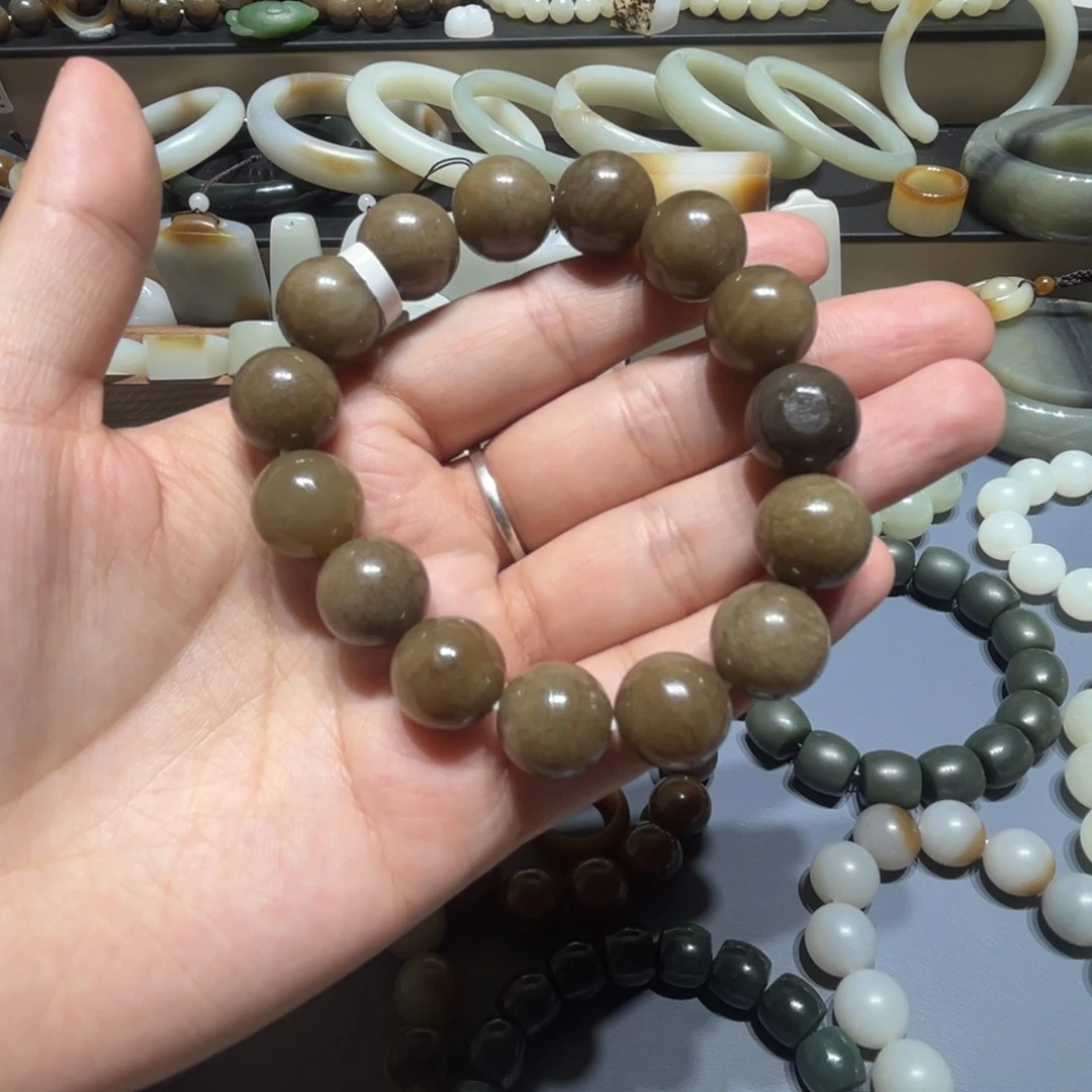 和田玉未镶嵌手串