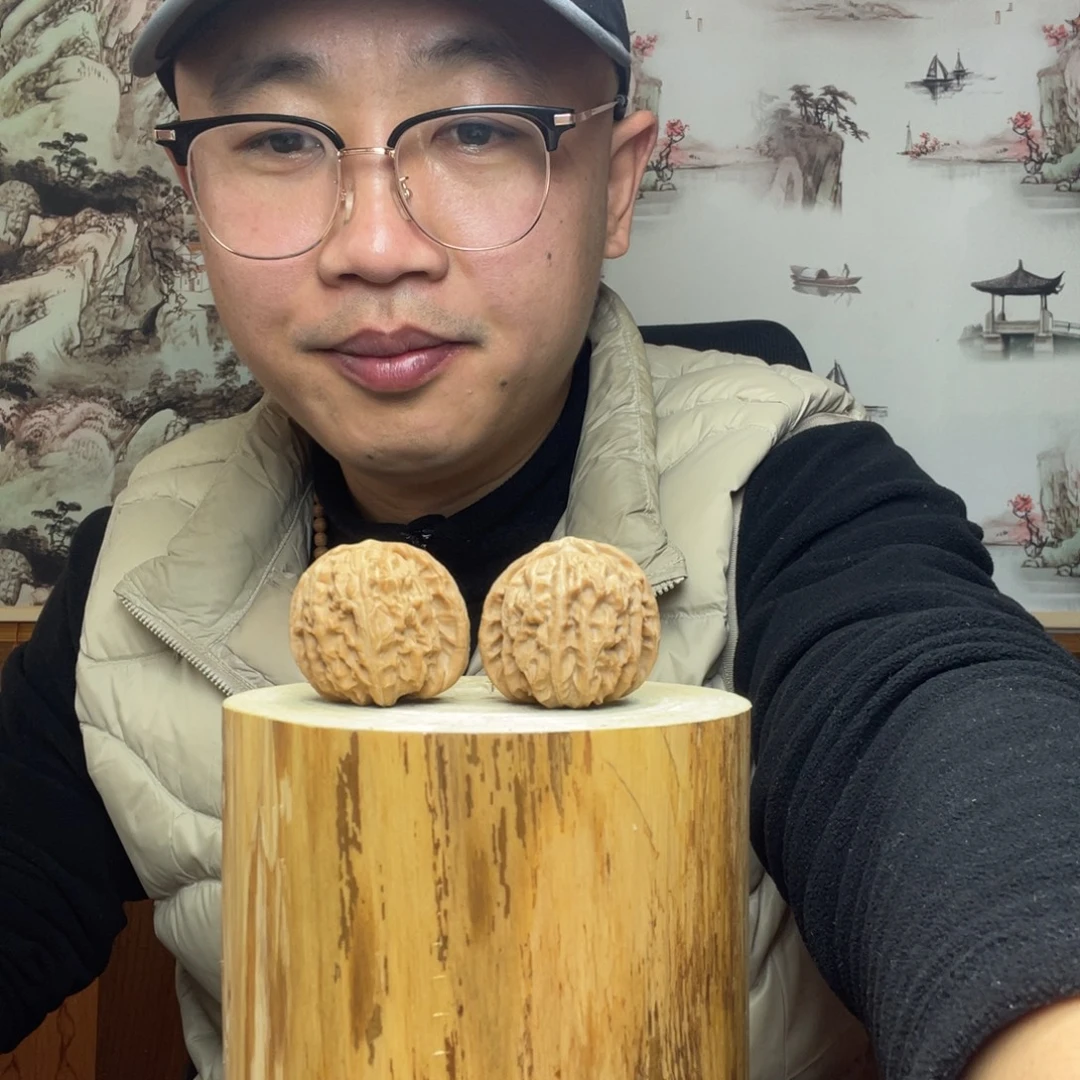 把件文玩核桃白狮子
