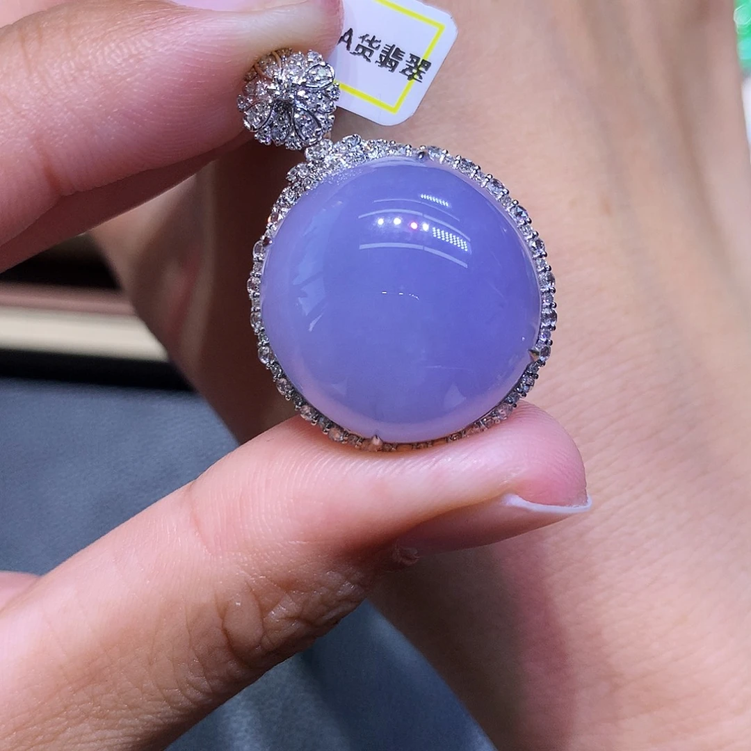 颈饰18K金镶嵌翡翠翡翠