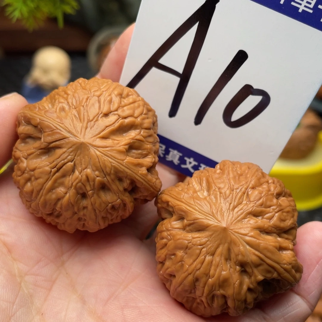 桃核把件铁锤妹妹38