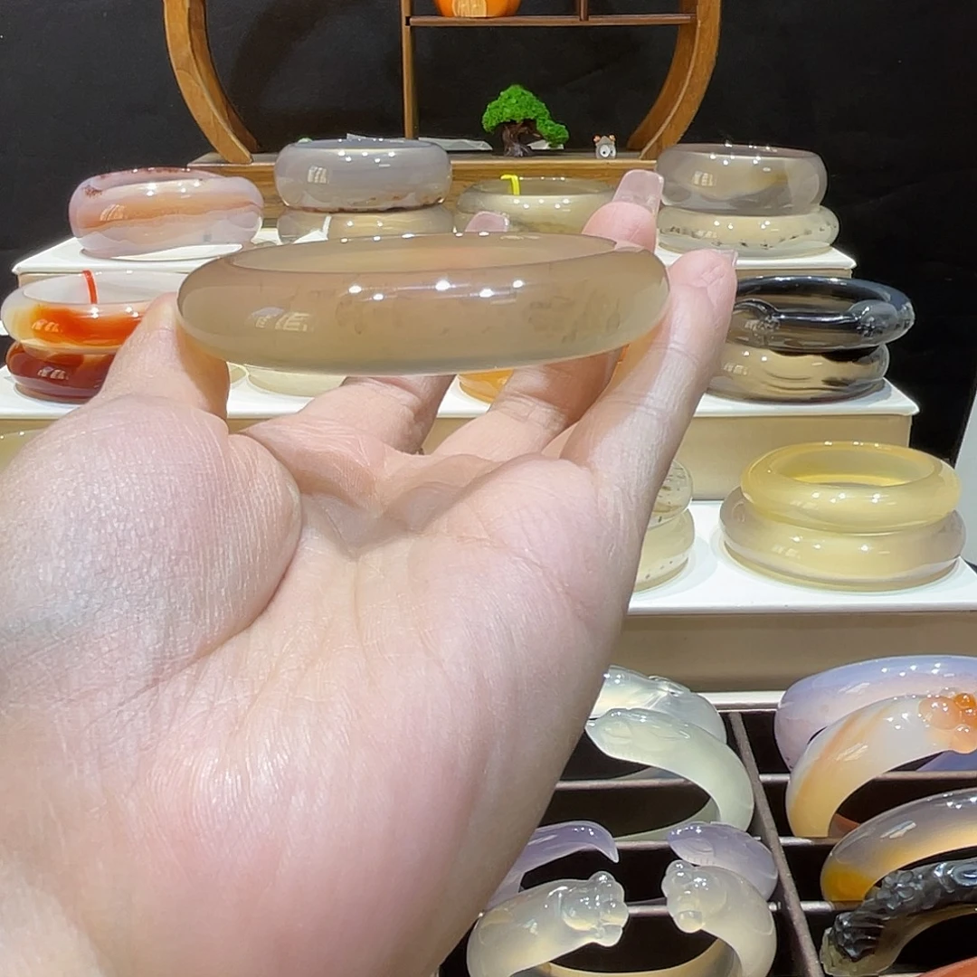 过***…玛瑙/玉髓未镶嵌手镯