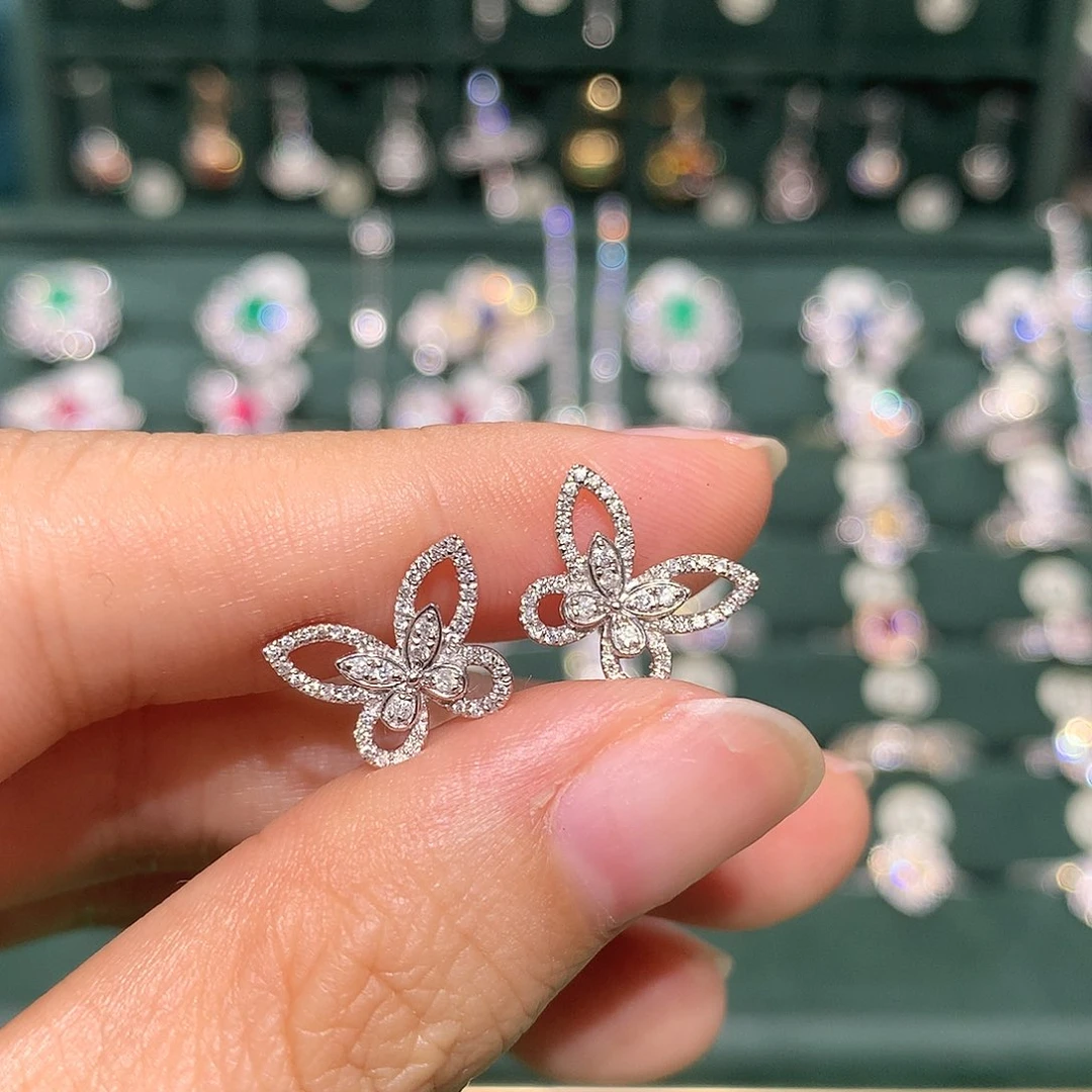 铂Pt950镶嵌耳饰钻石