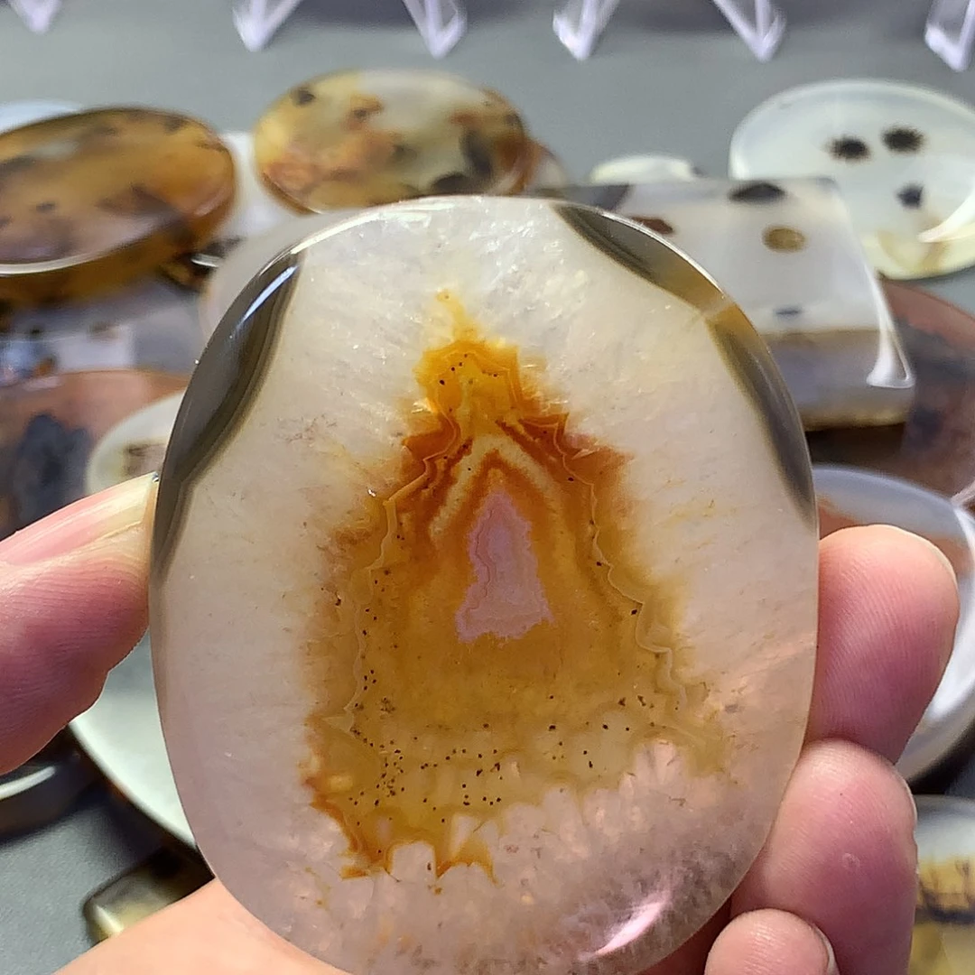 觉***子玛瑙/玉髓颈饰未镶嵌